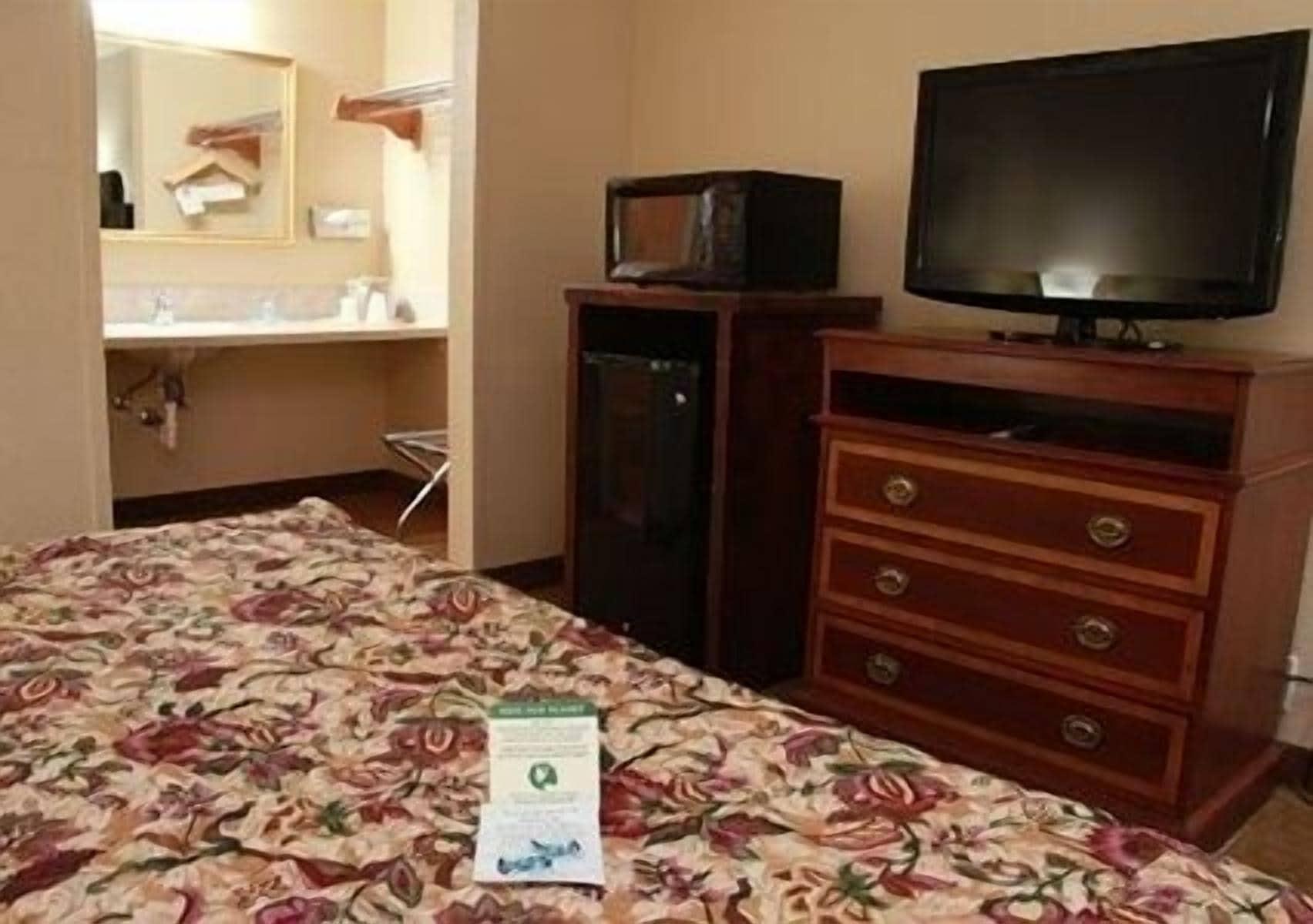 Rodeway Inn Fort Morgan Eksteriør bilde